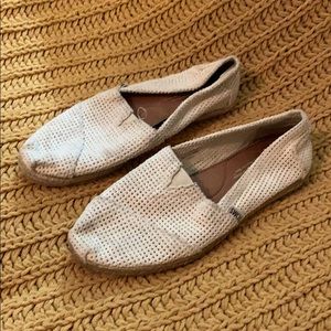 Toms slip ons
